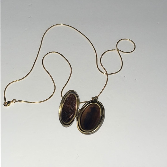 Golden Flower - Picture 2 of 3